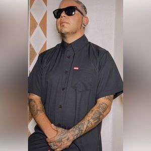 DIXXON Flannel Co Benny-Black short sleeve shirt. Size Large NWT